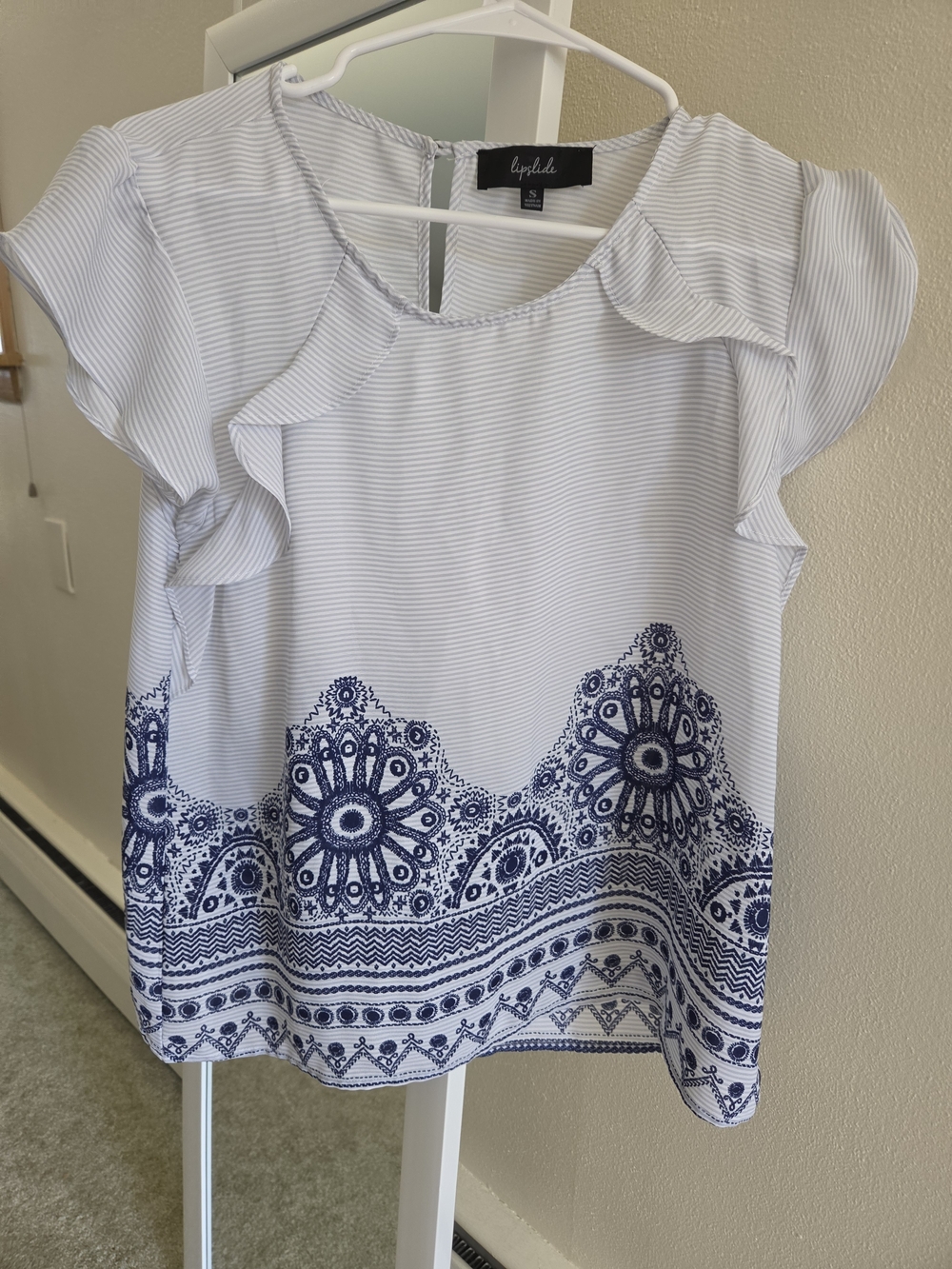 Lafayette 148 New York White & Navy Embroidered Flutter Sleeve Top